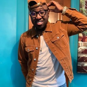 Meet your Posher, Anthony